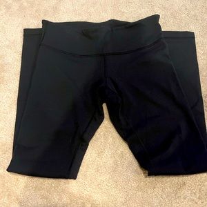 black wunder train lululemon leggings
